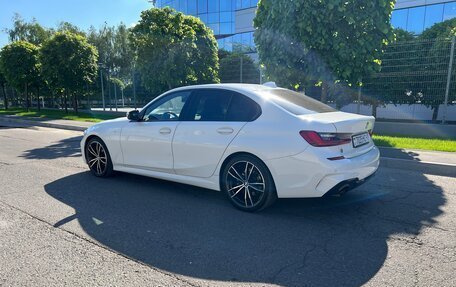 BMW 3 серия, 2019 год, 3 050 000 рублей, 3 фотография