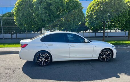 BMW 3 серия, 2019 год, 3 050 000 рублей, 6 фотография