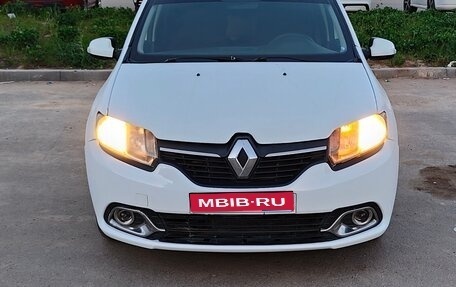 Renault Logan II, 2014 год, 300 000 рублей, 1 фотография