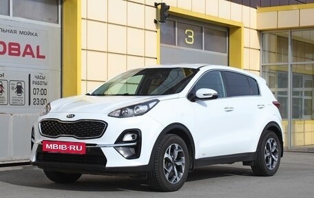 KIA Sportage IV рестайлинг, 2018 год, 1 795 000 рублей, 2 фотография