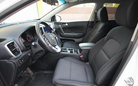 KIA Sportage IV рестайлинг, 2018 год, 1 795 000 рублей, 12 фотография