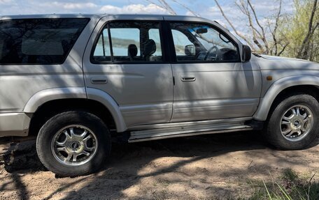 Toyota Hilux Surf III рестайлинг, 1993 год, 580 000 рублей, 12 фотография