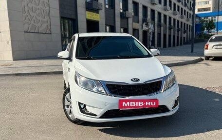 KIA Rio III рестайлинг, 2015 год, 570 000 рублей, 2 фотография