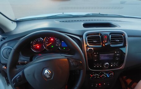 Renault Logan II, 2014 год, 300 000 рублей, 10 фотография