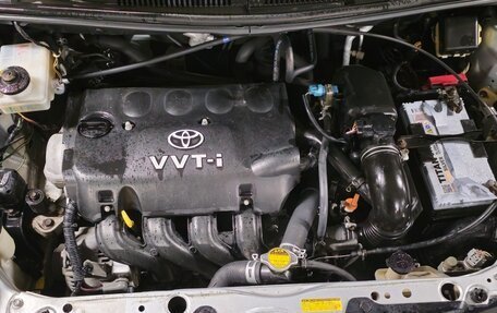 Toyota Ist II, 2002 год, 470 000 рублей, 7 фотография