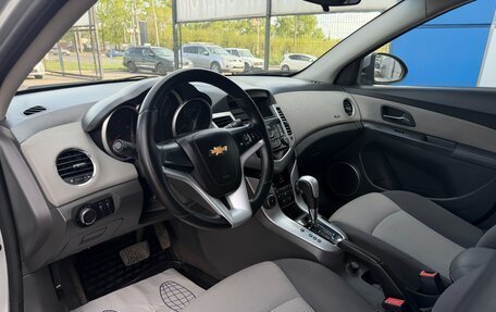 Chevrolet Cruze II, 2010 год, 697 000 рублей, 10 фотография