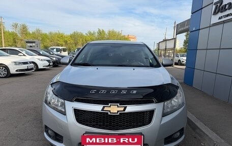 Chevrolet Cruze II, 2010 год, 697 000 рублей, 4 фотография