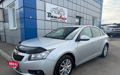 Chevrolet Cruze II, 2010 год, 697 000 рублей, 5 фотография