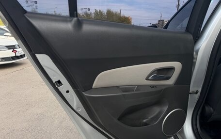 Chevrolet Cruze II, 2010 год, 697 000 рублей, 19 фотография
