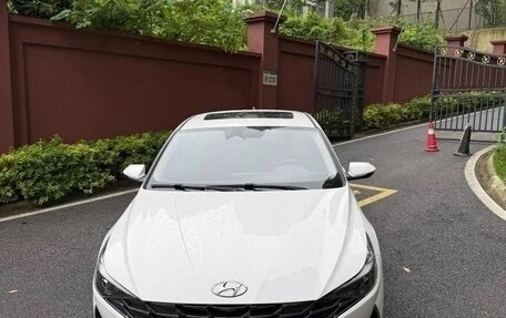 Hyundai Elantra, 2022 год, 1 570 000 рублей, 3 фотография