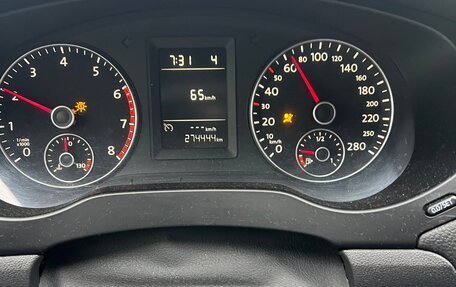 Volkswagen Jetta VI, 2011 год, 900 000 рублей, 4 фотография