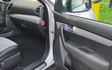 KIA Sorento II рестайлинг, 2012 год, 1 700 000 рублей, 32 фотография