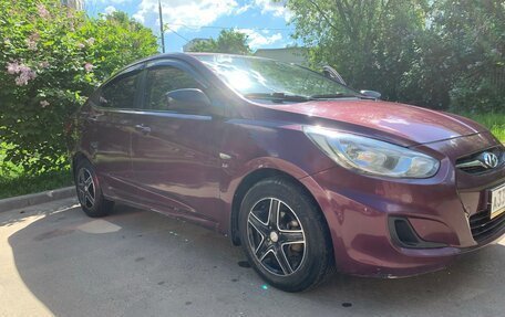 Hyundai Solaris II рестайлинг, 2011 год, 900 000 рублей, 8 фотография