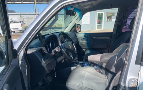 Mitsubishi Pajero IV, 2011 год, 2 190 000 рублей, 7 фотография