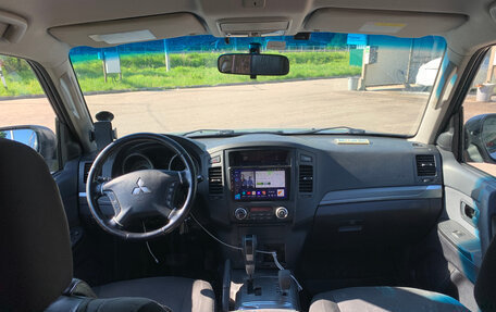 Mitsubishi Pajero IV, 2011 год, 2 190 000 рублей, 11 фотография