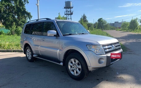 Mitsubishi Pajero IV, 2011 год, 2 190 000 рублей, 3 фотография