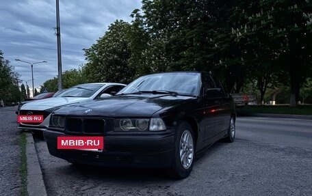 BMW 3 серия, 1992 год, 285 000 рублей, 2 фотография