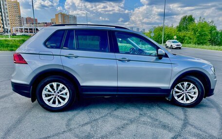 Volkswagen Tiguan II, 2019 год, 2 500 000 рублей, 4 фотография