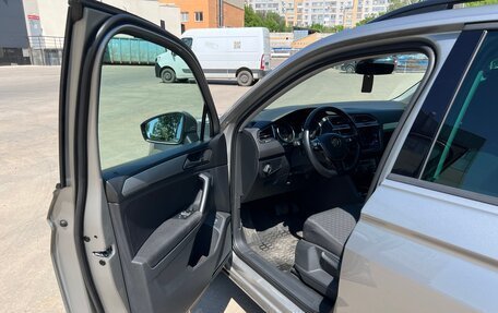 Volkswagen Tiguan II, 2019 год, 2 500 000 рублей, 13 фотография