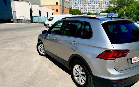 Volkswagen Tiguan II, 2019 год, 2 500 000 рублей, 23 фотография