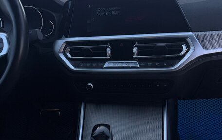 BMW 3 серия, 2019 год, 3 800 000 рублей, 30 фотография