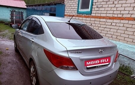 Hyundai Solaris II рестайлинг, 2015 год, 910 000 рублей, 7 фотография