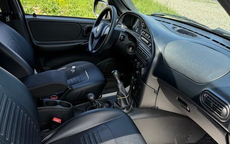 Chevrolet Niva I рестайлинг, 2017 год, 800 000 рублей, 6 фотография