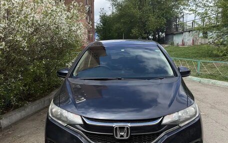 Honda Fit III, 2018 год, 1 190 000 рублей, 2 фотография