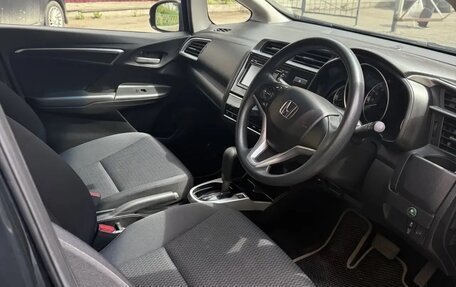 Honda Fit III, 2018 год, 1 190 000 рублей, 6 фотография