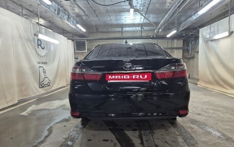 Toyota Camry, 2018 год, 2 450 000 рублей, 6 фотография