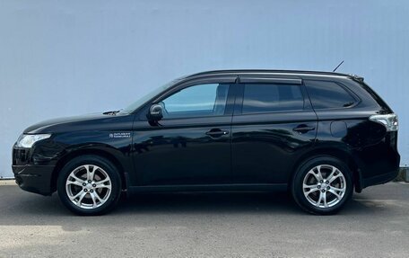 Mitsubishi Outlander III рестайлинг 3, 2013 год, 1 950 000 рублей, 8 фотография