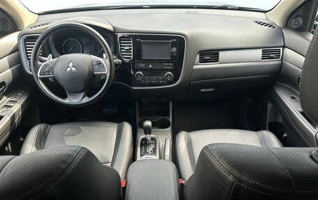 Mitsubishi Outlander III рестайлинг 3, 2013 год, 1 950 000 рублей, 11 фотография