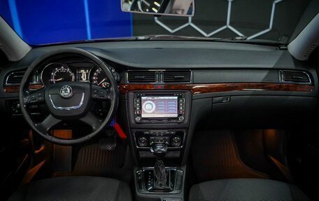 Skoda Superb III рестайлинг, 2009 год, 880 000 рублей, 11 фотография