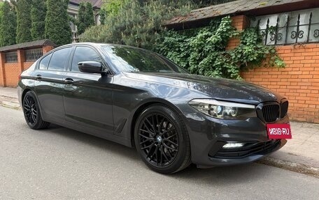 BMW 5 серия, 2018 год, 2 900 000 рублей, 3 фотография
