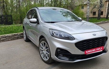Ford Escape, 2020 год, 2 400 000 рублей, 2 фотография
