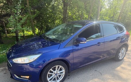 Ford Focus III, 2015 год, 850 000 рублей, 2 фотография