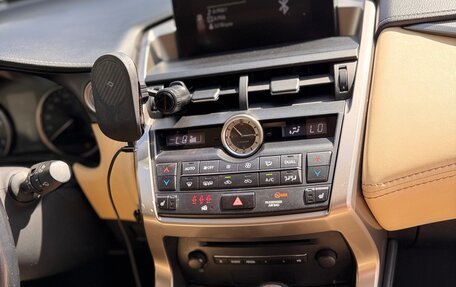 Lexus NX I, 2015 год, 3 000 000 рублей, 12 фотография