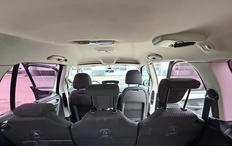 Citroen C4 Picasso II рестайлинг, 2010 год, 450 000 рублей, 16 фотография