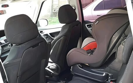 Citroen C4 Picasso II рестайлинг, 2010 год, 450 000 рублей, 17 фотография