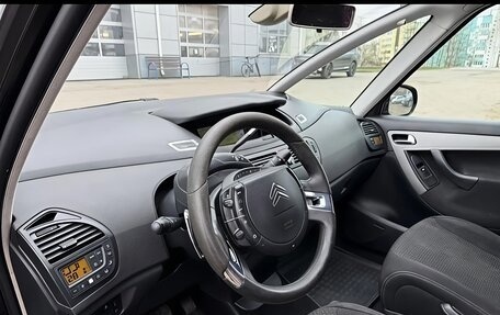 Citroen C4 Picasso II рестайлинг, 2010 год, 450 000 рублей, 20 фотография