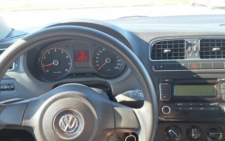 Volkswagen Polo VI (EU Market), 2010 год, 620 000 рублей, 10 фотография