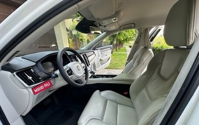 Volvo V90 Cross Country I рестайлинг, 2019 год, 3 100 000 рублей, 1 фотография