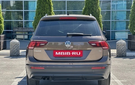 Volkswagen Tiguan II, 2017 год, 1 880 000 рублей, 5 фотография