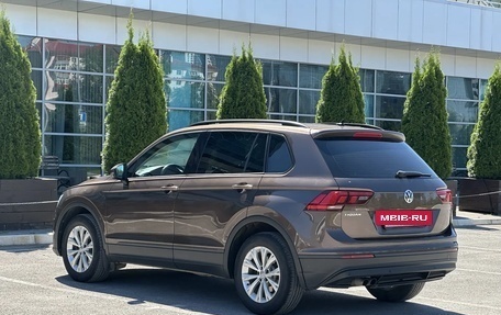 Volkswagen Tiguan II, 2017 год, 1 880 000 рублей, 4 фотография