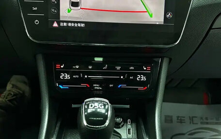Skoda Superb III рестайлинг, 2022 год, 1 900 000 рублей, 17 фотография
