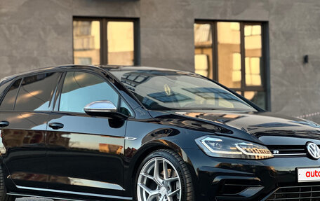 Volkswagen Golf R VII, 2020 год, 3 900 000 рублей, 2 фотография