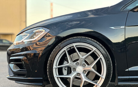 Volkswagen Golf R VII, 2020 год, 3 900 000 рублей, 15 фотография