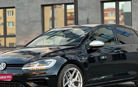 Volkswagen Golf R VII, 2020 год, 3 900 000 рублей, 12 фотография