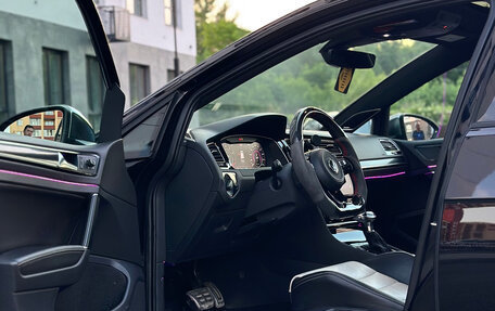 Volkswagen Golf R VII, 2020 год, 3 900 000 рублей, 22 фотография