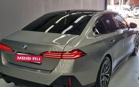BMW 5 серия, 2025 год, 4 728 006 рублей, 3 фотография